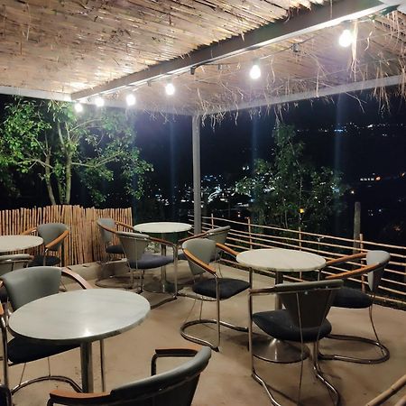 Guest House Pashollari เบราท ภายนอก รูปภาพ