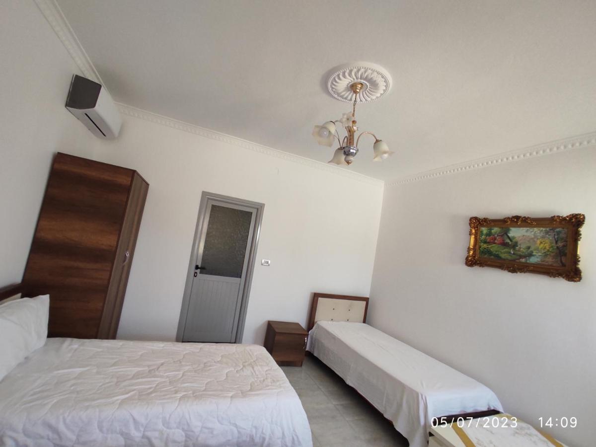 Guest House Pashollari เบราท ภายนอก รูปภาพ