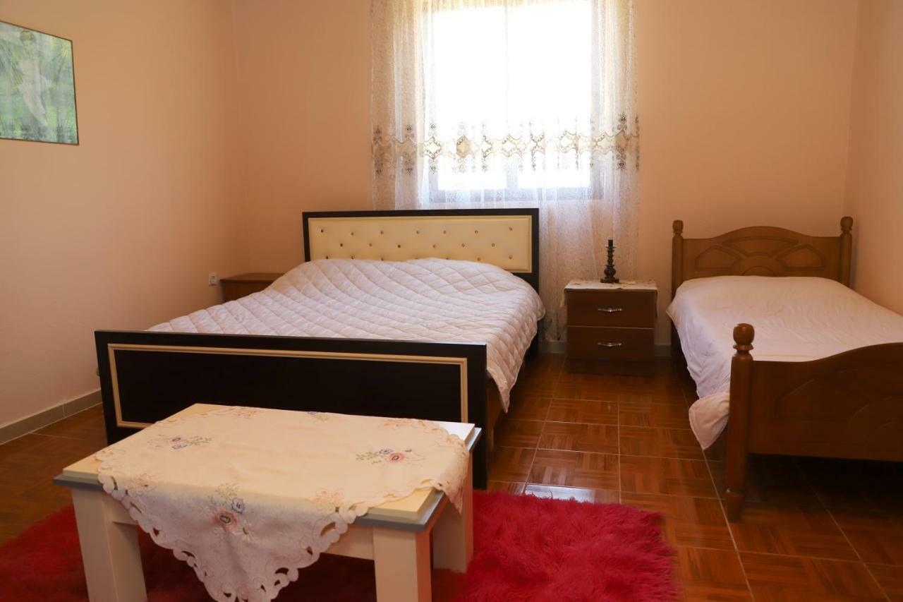 Guest House Pashollari เบราท ห้อง รูปภาพ